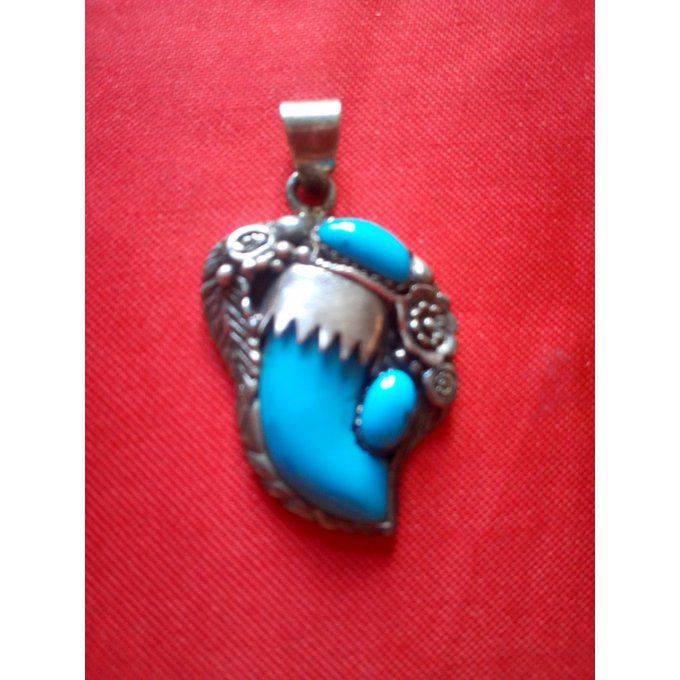 Pendentif forme patte d'ours turquoise